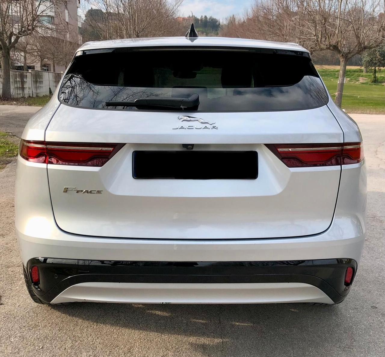 Jaguar F-Pace 2.0 D 204 CV AWD aut. SE