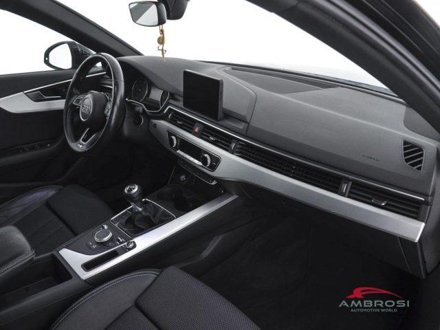 AUDI A4 2.0 TDI 150 CV Business Sport
