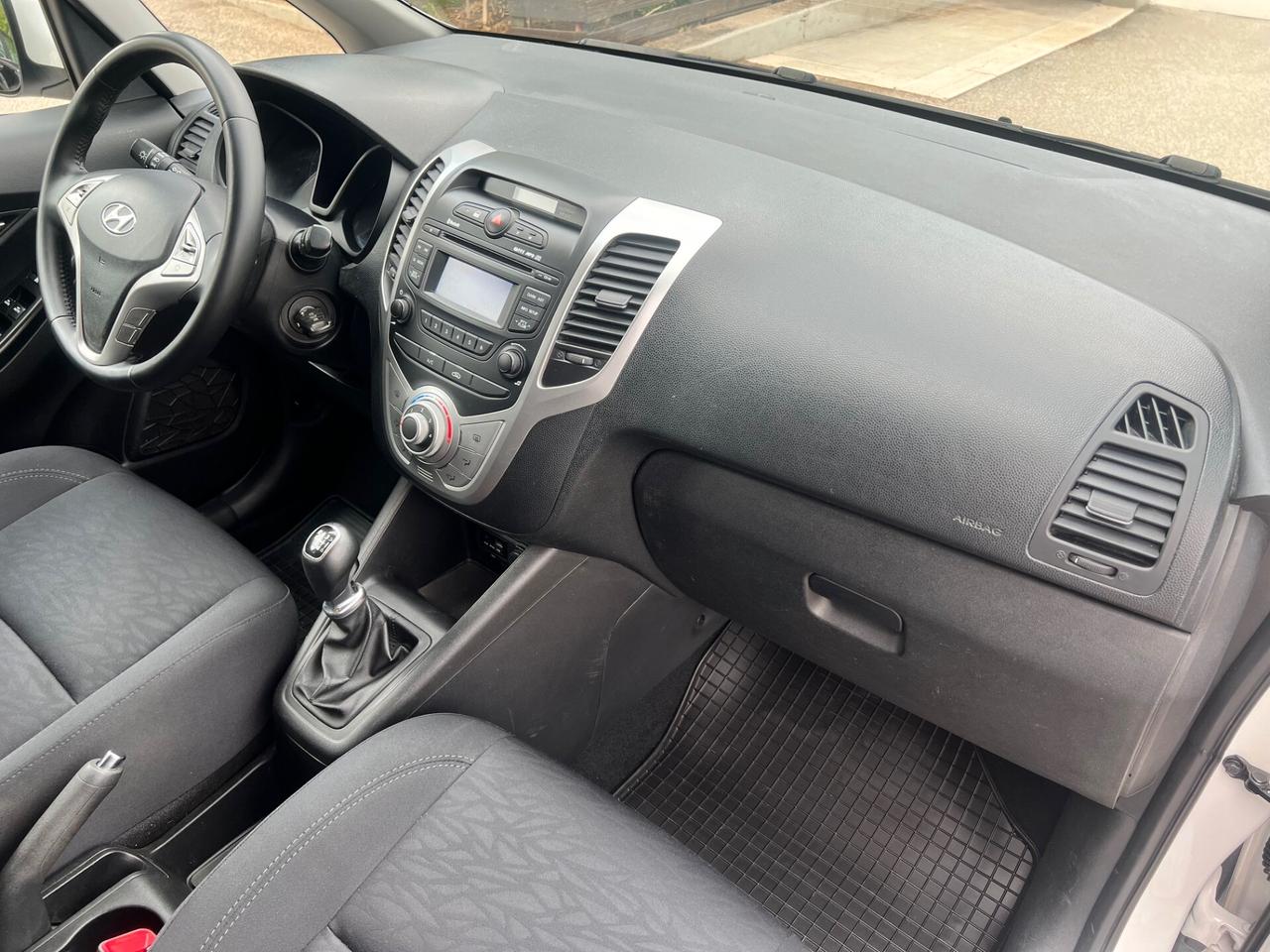 Hyundai iX20 1.4 crdi Comfort 90cv COMFORT PDC/TEL/CLIMA PERF.