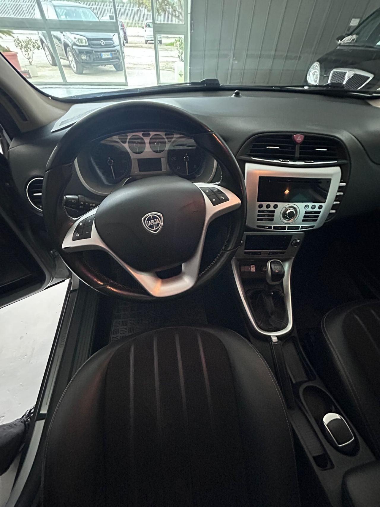 Lancia Delta 1.6 MJT DPF Argento