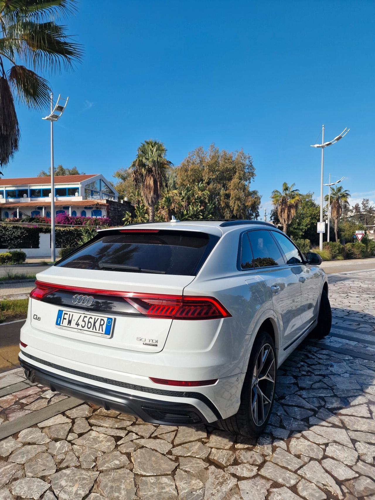 Audi Q8 50 TDI 286 CV quattro tiptronic Sport