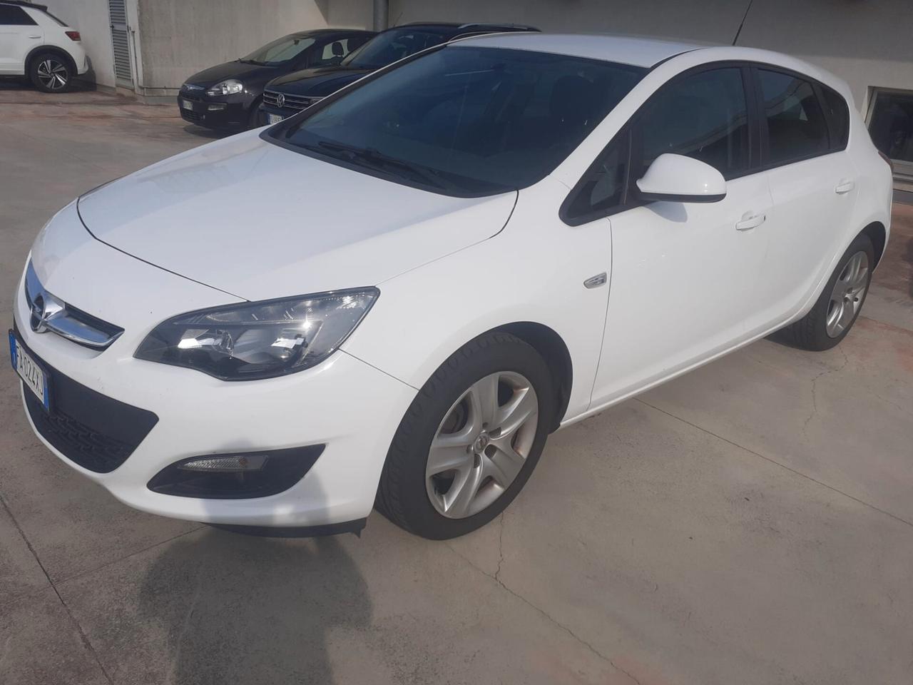 Opel Astra 1.6 CDTI Business - 2015