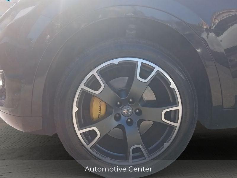 Maserati Levante Levante 3.0 V6 275cv auto