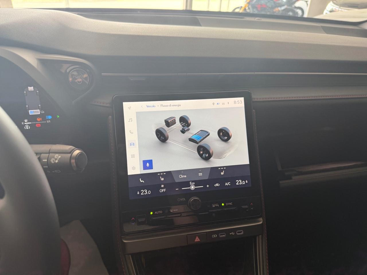 Lexus LBX Hybrid Emotion