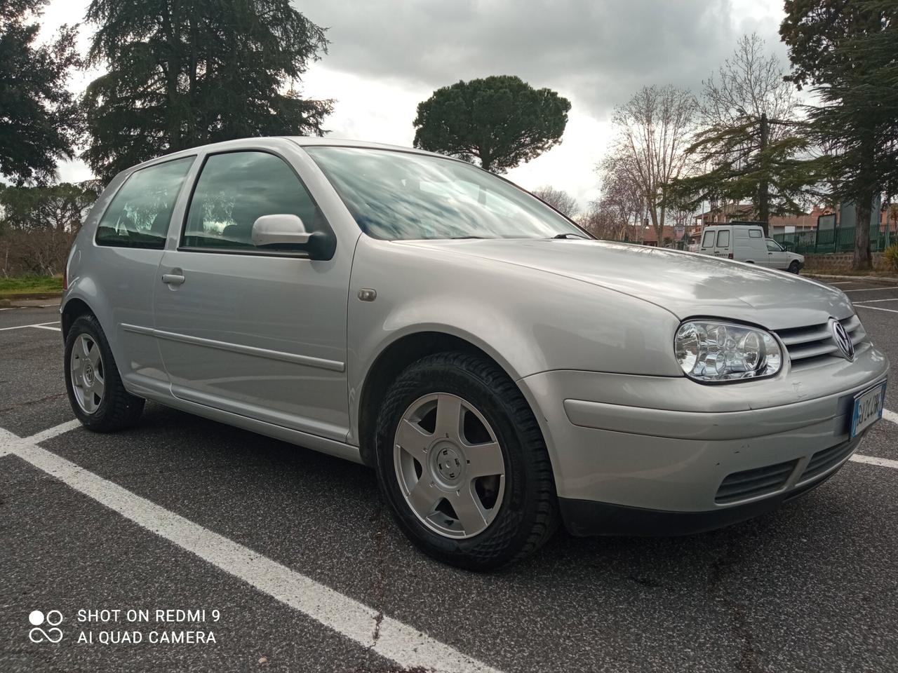 Volkswagen Golf 1.6 cat 3 porte