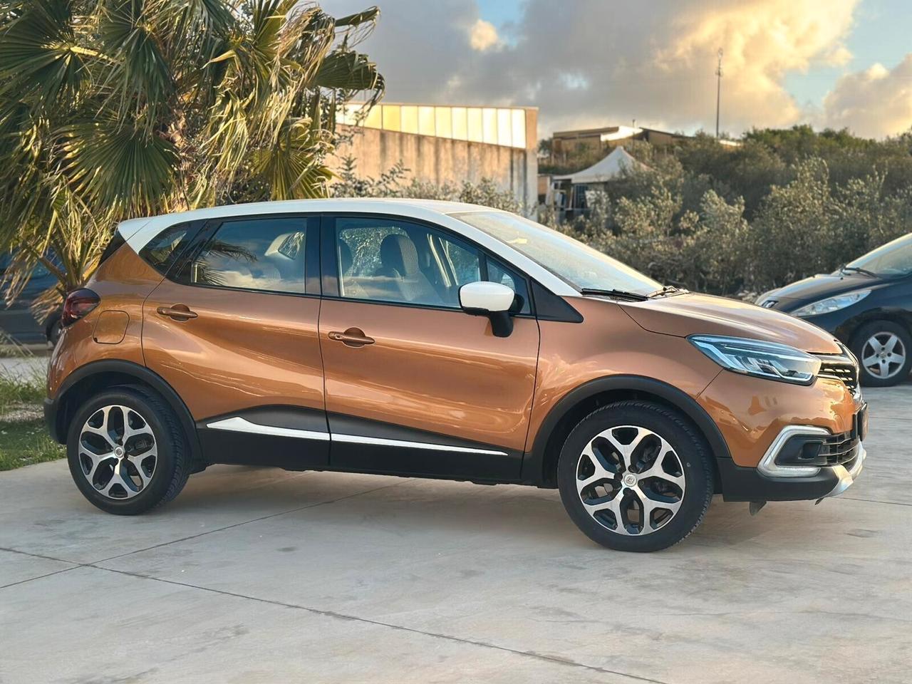 Renault Captur 1.5 dCi 110 CV Energy Initiale Paris