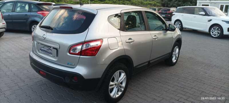 Nissan Qashqai 1.5 DCI MT FWD (106 cv)