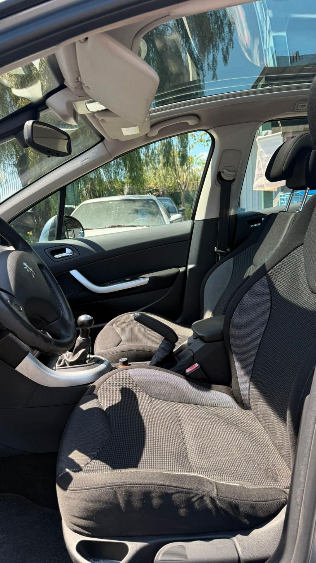 Peugeot 308 1.6 HDi 90CV 5p. Premium