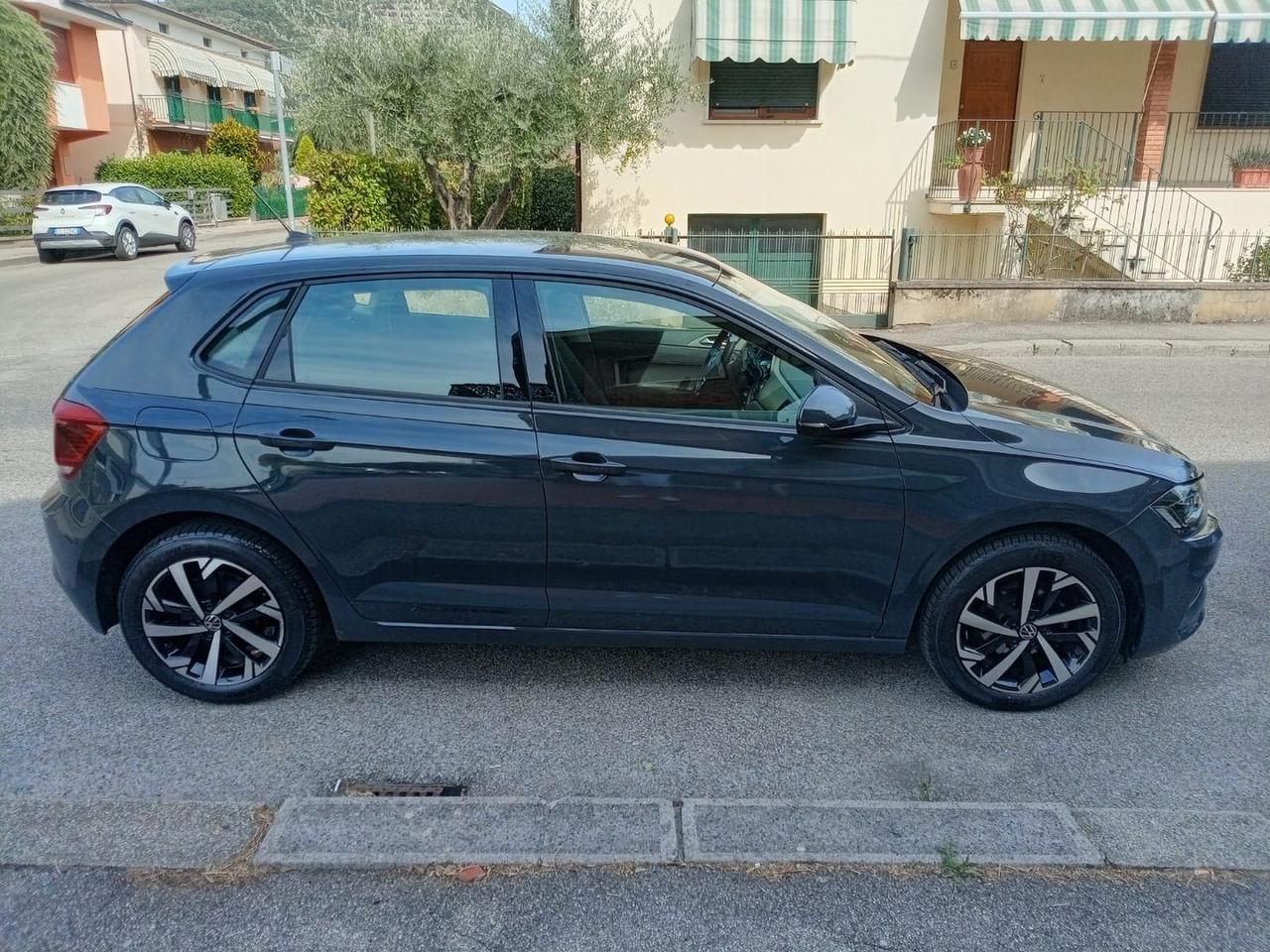 Volkswagen Polo Highline 1.0 TSI BlueMotion #6345
