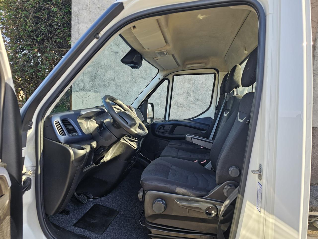 Iveco Daily 35S14 2.3 HPT a Telaio
