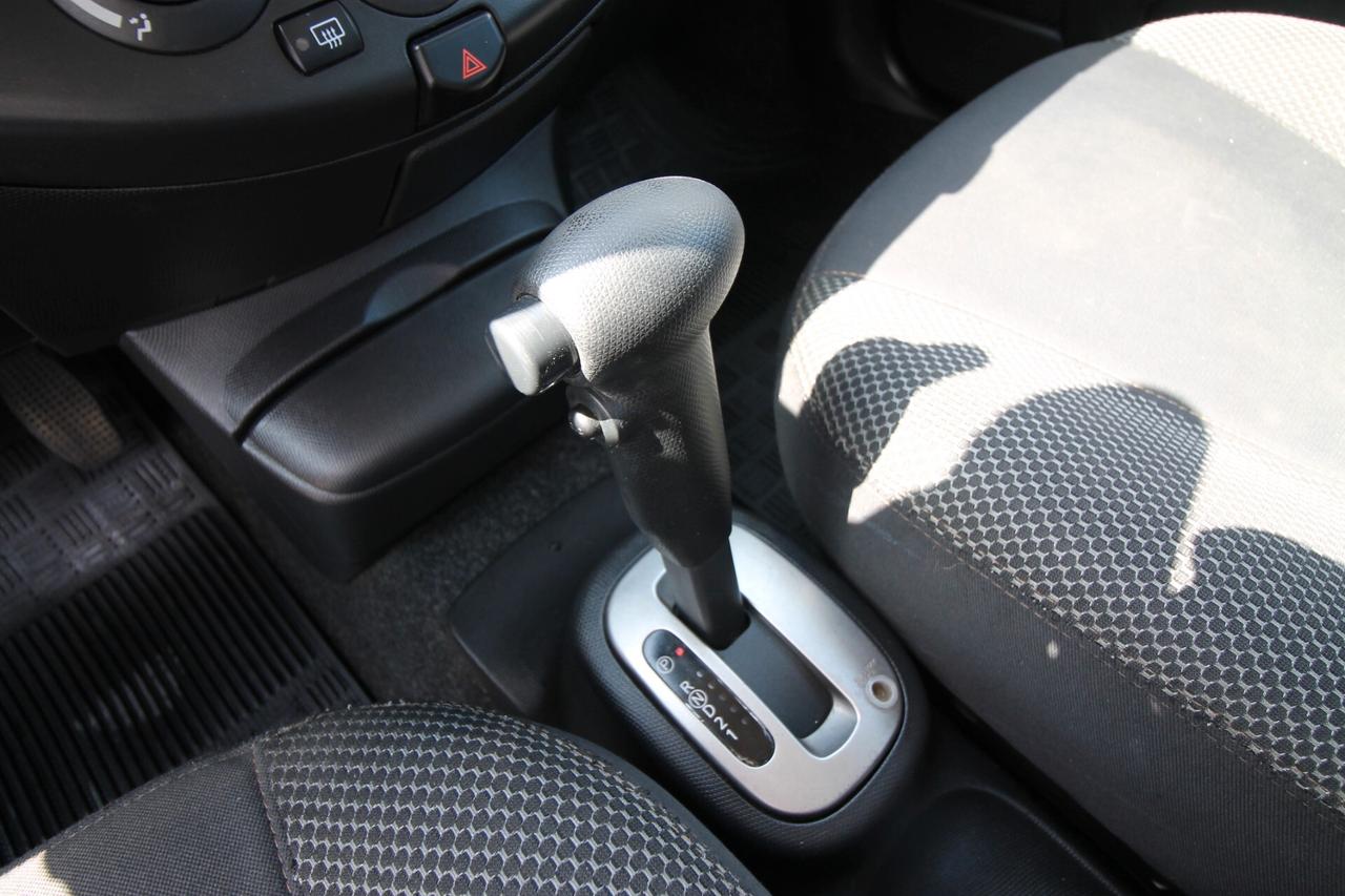 Nissan Micra 1.2 Jive 5p automatica