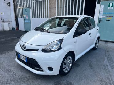 Toyota Aygo 1.0 12V VVT-i 5 porte Lounge Connect