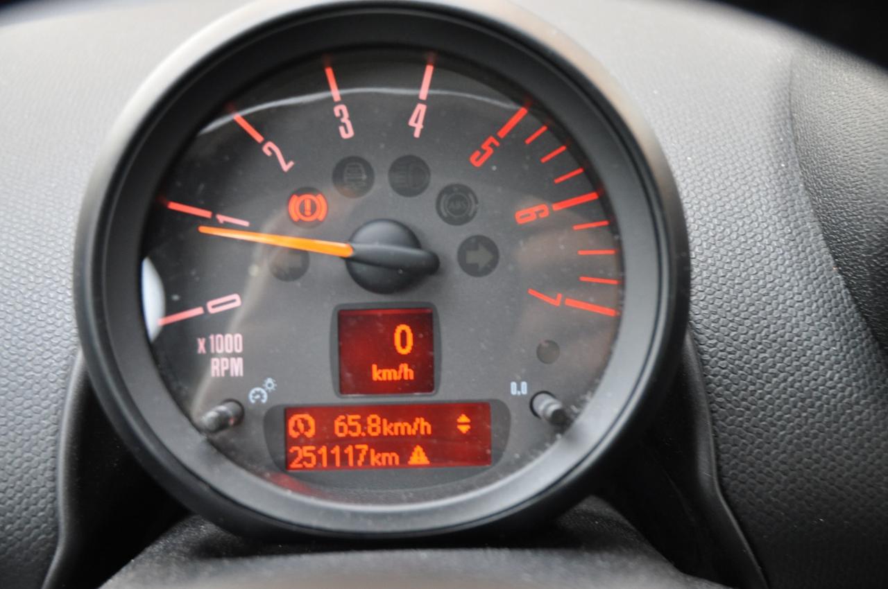 Mini Cooper D Countryman 1.6 Business ALL4 NEOPATENTATI