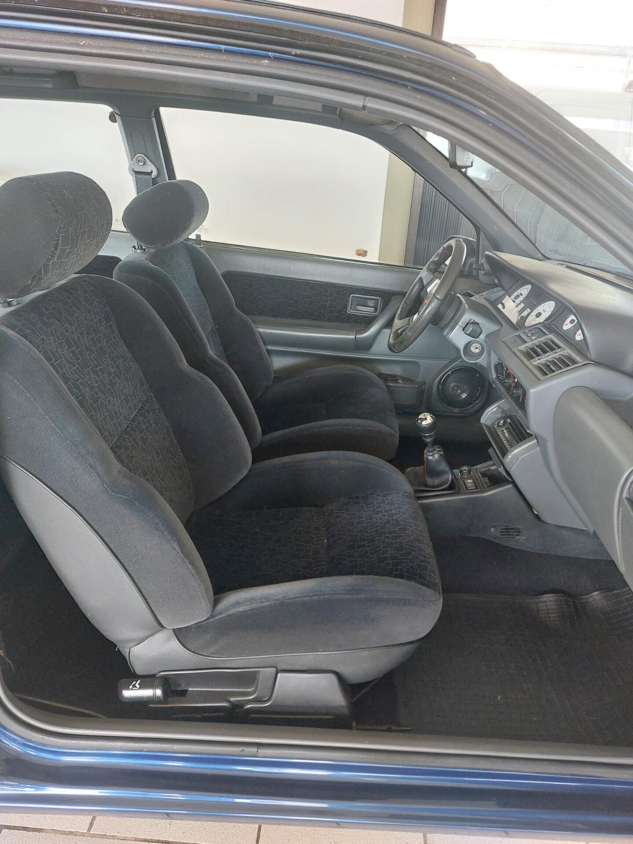 Renault Clio 1.8i 16V prima serie ASI