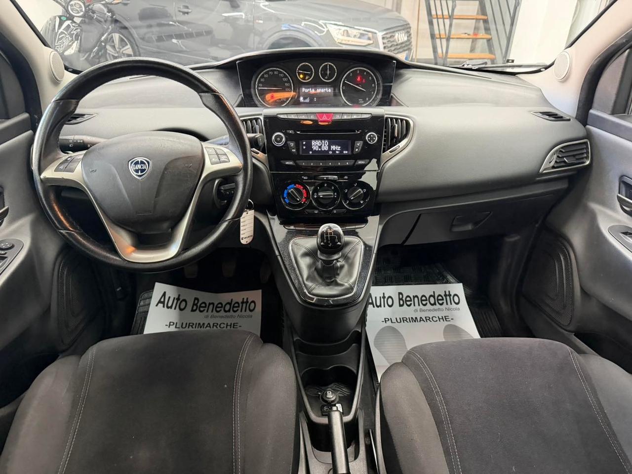 Lancia Ypsilon 0.9 TwinAir 85 CV Ecochic Gold 2015