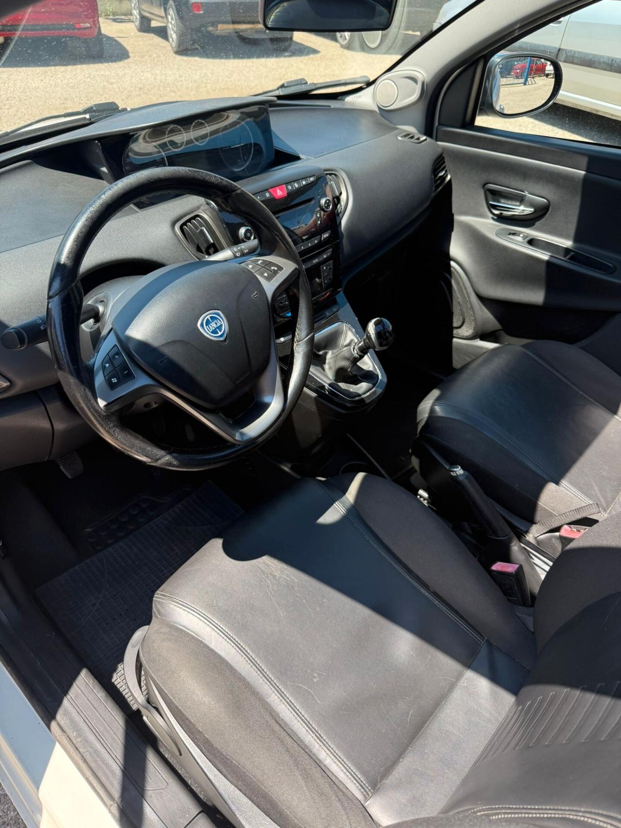Lancia Ypsilon 1.3 MJT 16V 95 CV 5 porte S&S Platinum