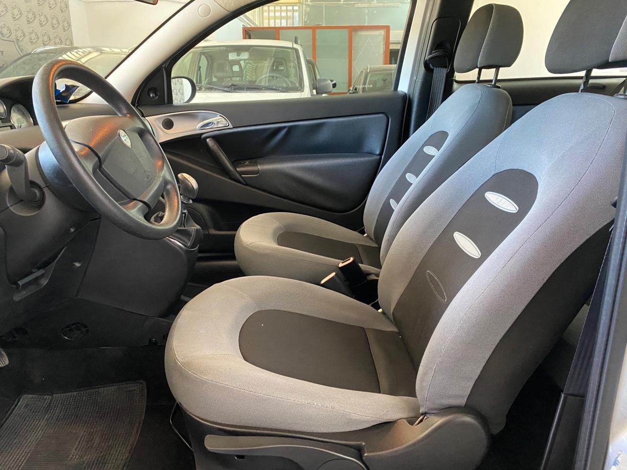 Lancia Ypsilon 1.2 Argento