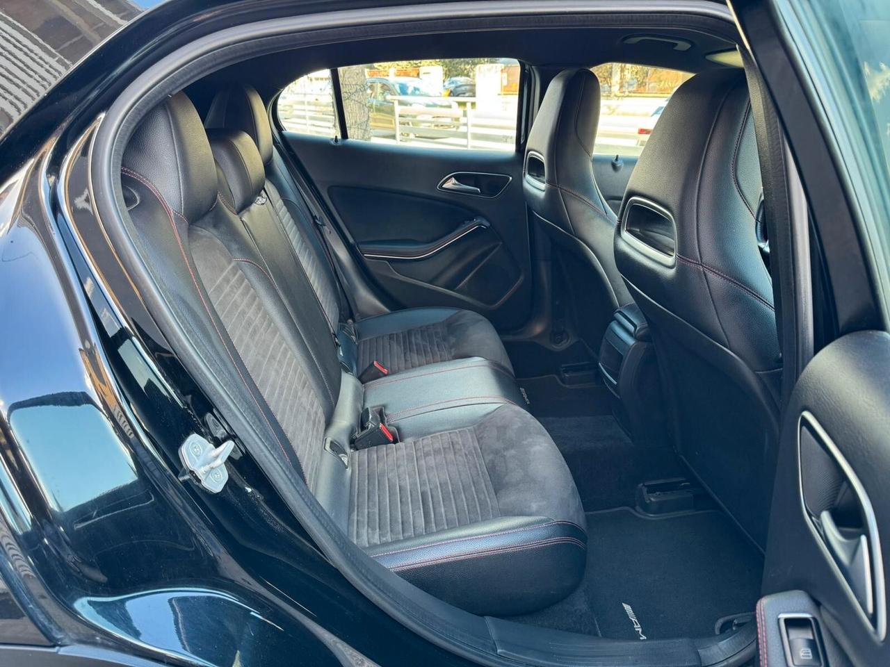 MERCEDES GLA 200 d AUTOMATIC PREMIUM