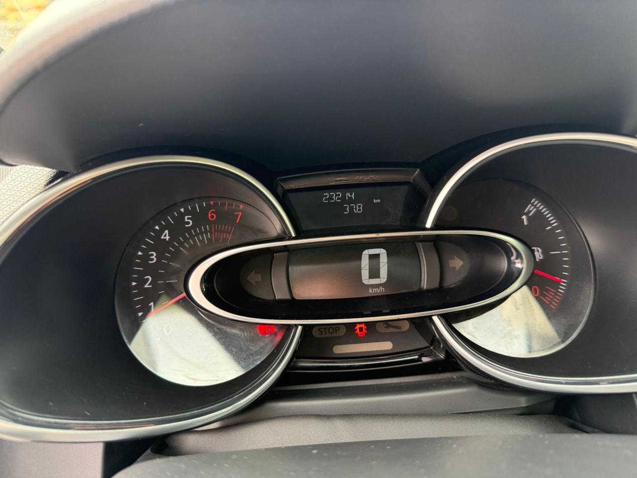 Renault Clio 5 porte Moschino 23200km neopatentati