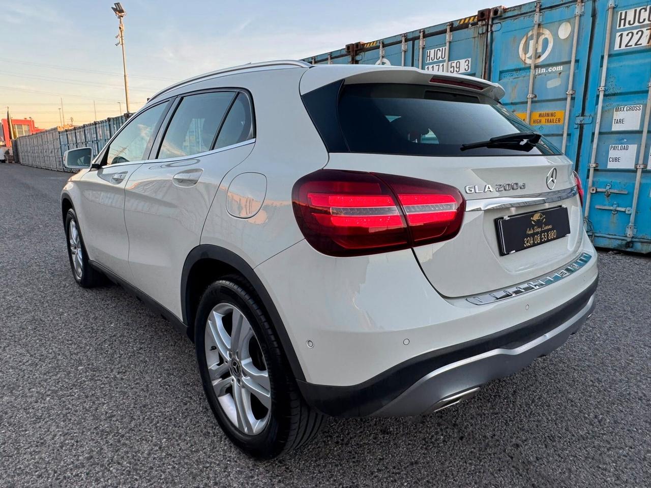 Mercedes-benz GLA 200 180 d Automatic Premium