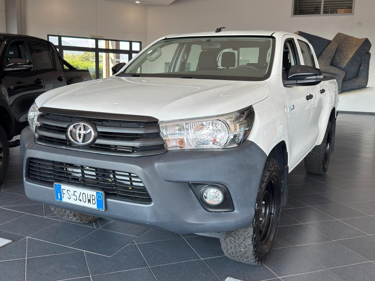Toyota Hilux 2.4 D-4D 4WD 4 porte Double Cab Comfort
