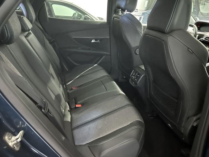 Peugeot 3008 3008 Hybrid 225 e-EAT8 Allure Pack
