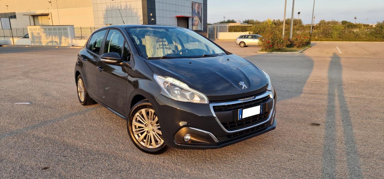 Peugeot 208 PureTech 82 5 porte Allure 2016