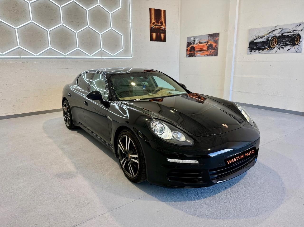 Porsche Panamera 3.0 Diesel 300CV - Full Optional