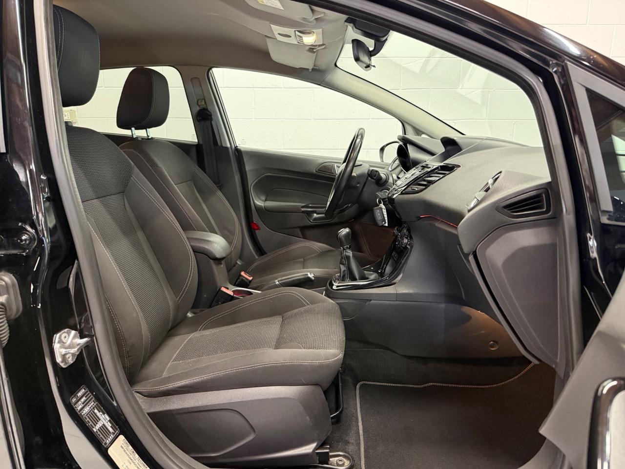 Ford Fiesta 1.4 5p. Bz.- GPL Titanium