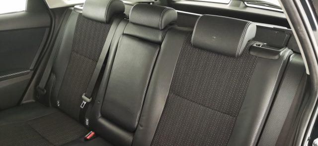 TOYOTA Auris Touring Sports 1.4 D-4D Lounge