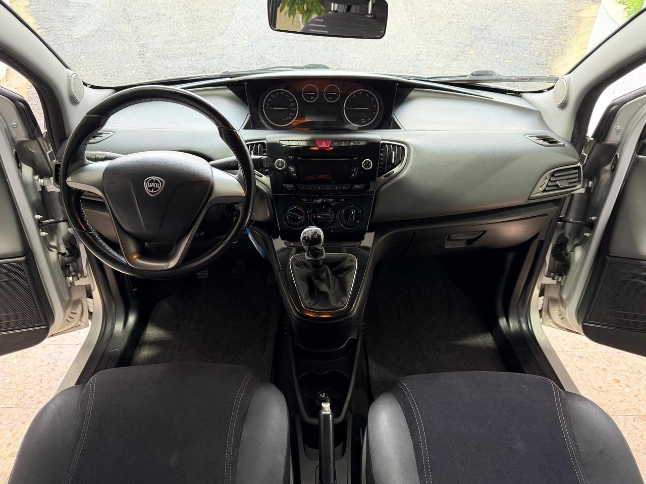 Lancia Ypsilon 1.2 69 CV 100 MILA KM