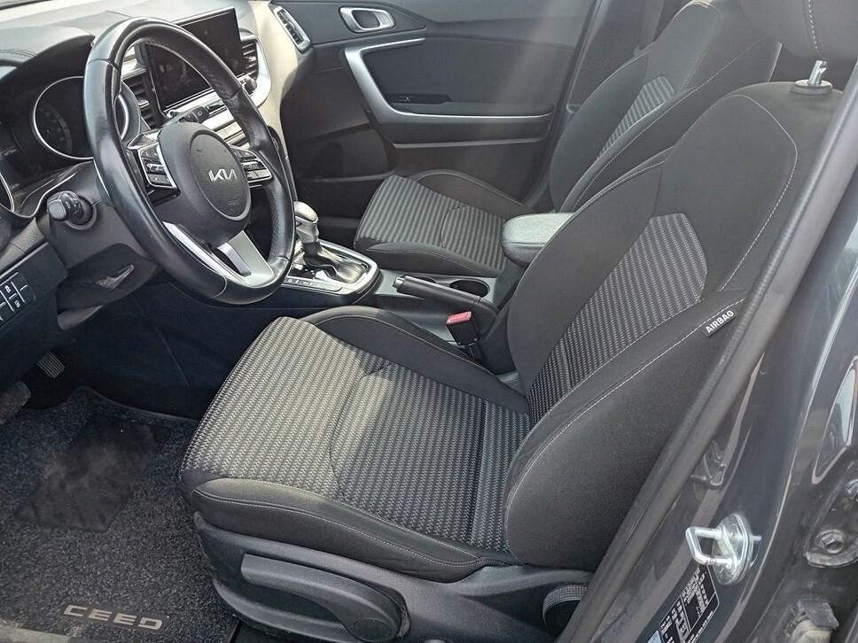 Kia Ceed 1.6 CRDi 136 CV MHEV DCT SW Business