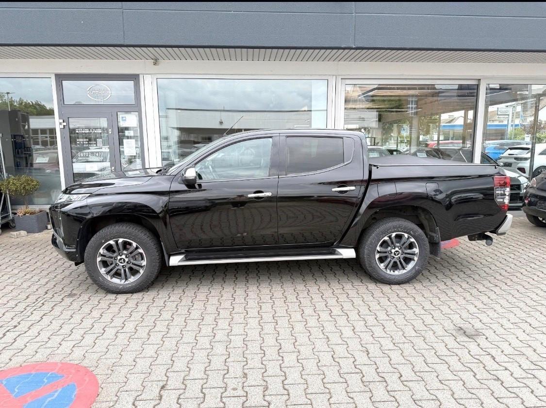 Mitsubishi L200 2.3 D Double Cab 4x4 Super Select Diamond