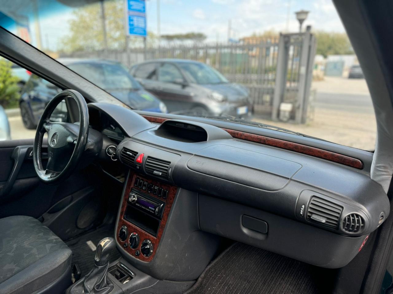 Mercedes-benz VENEO 1900 BENZ GPL CON 5 POSTI