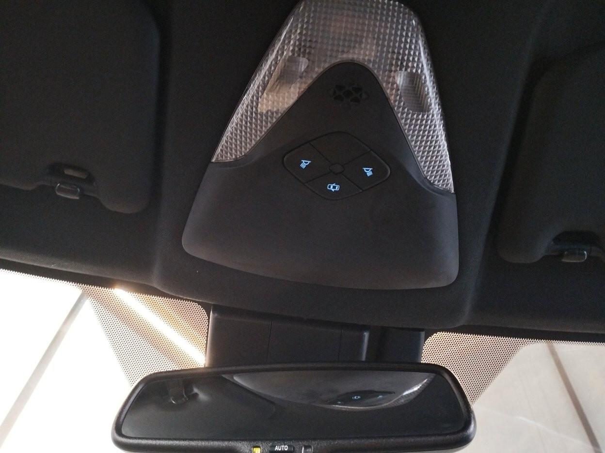 Toyota C-HR 1.8h Lounge 2wd e-cvt