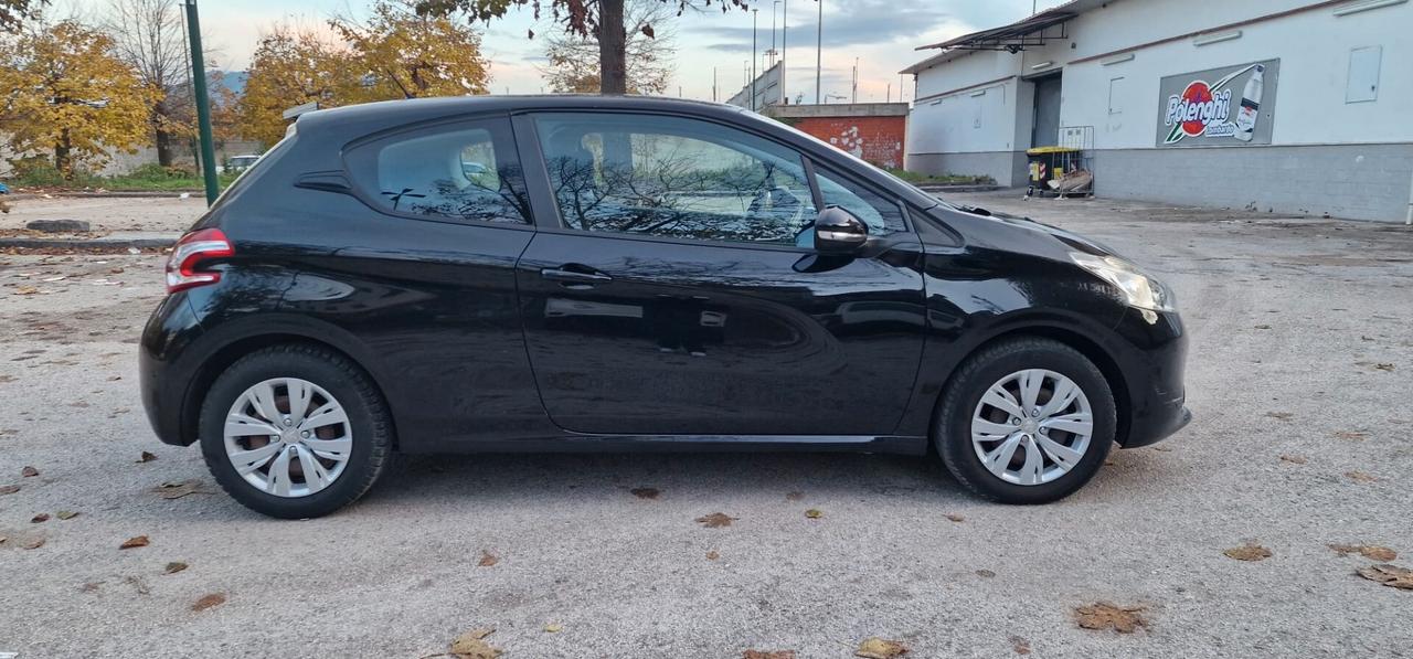 Peugeot 208 1.0 68CV 3 porte Active FINANZIAMENTI ANCHE SENZA BUSTA PAGA