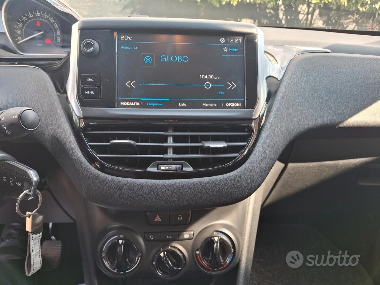 Peugeot 208 PureTech 82 5 porte Allure CERCHI CLIMA CRUISE MULTIFUNZIONE BLUETOOTH NAVIGATORE