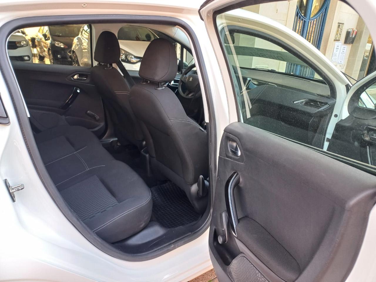 Peugeot 208 BlueHDi 75 5 porte Active