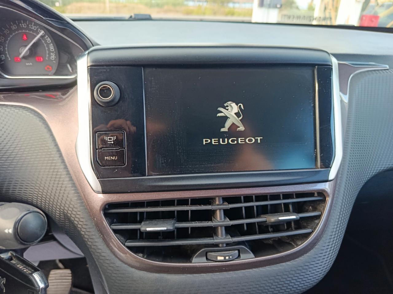 Peugeot 2008 1.6 e-HDi 92CV S&S Allure