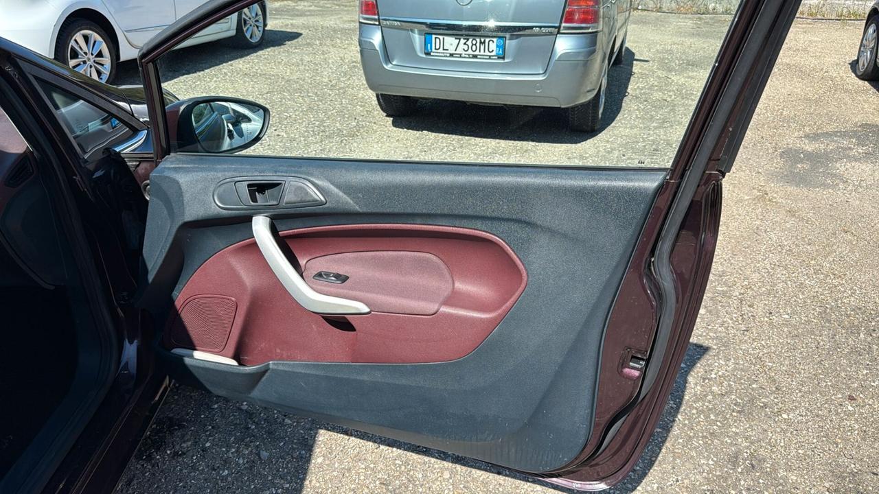 Ford Fiesta Ikon 1.4 3 porte Bz.- GPL