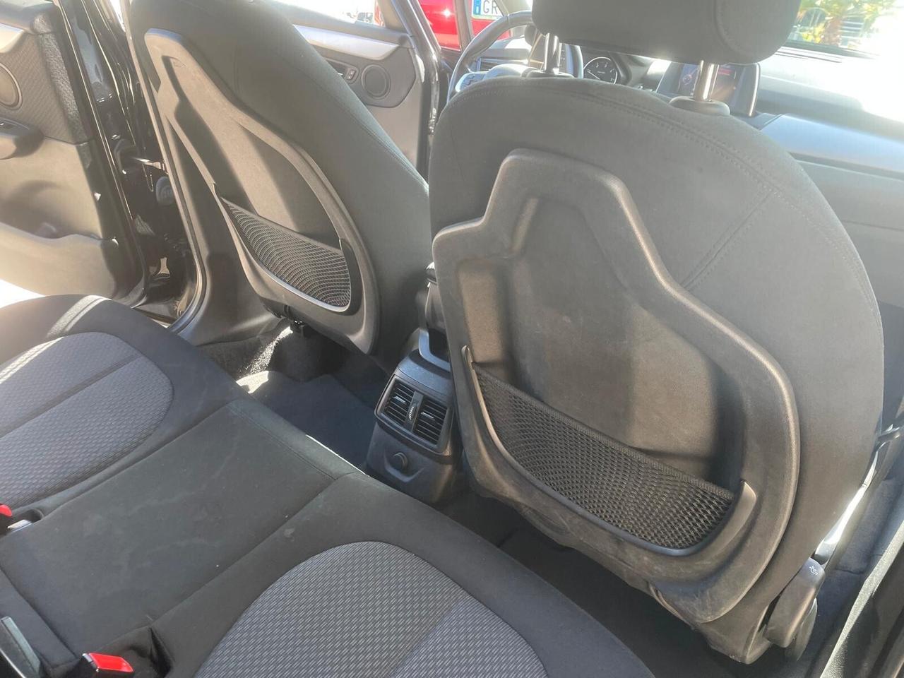 Bmw 2er Active Tourer 218d Luxury AUTOM.