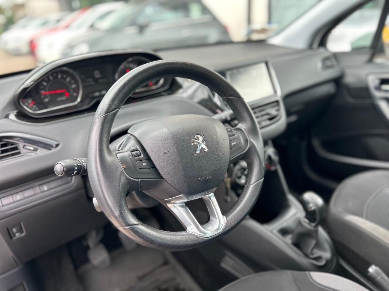 Peugeot 208 PureTech 82 5 porte Allure