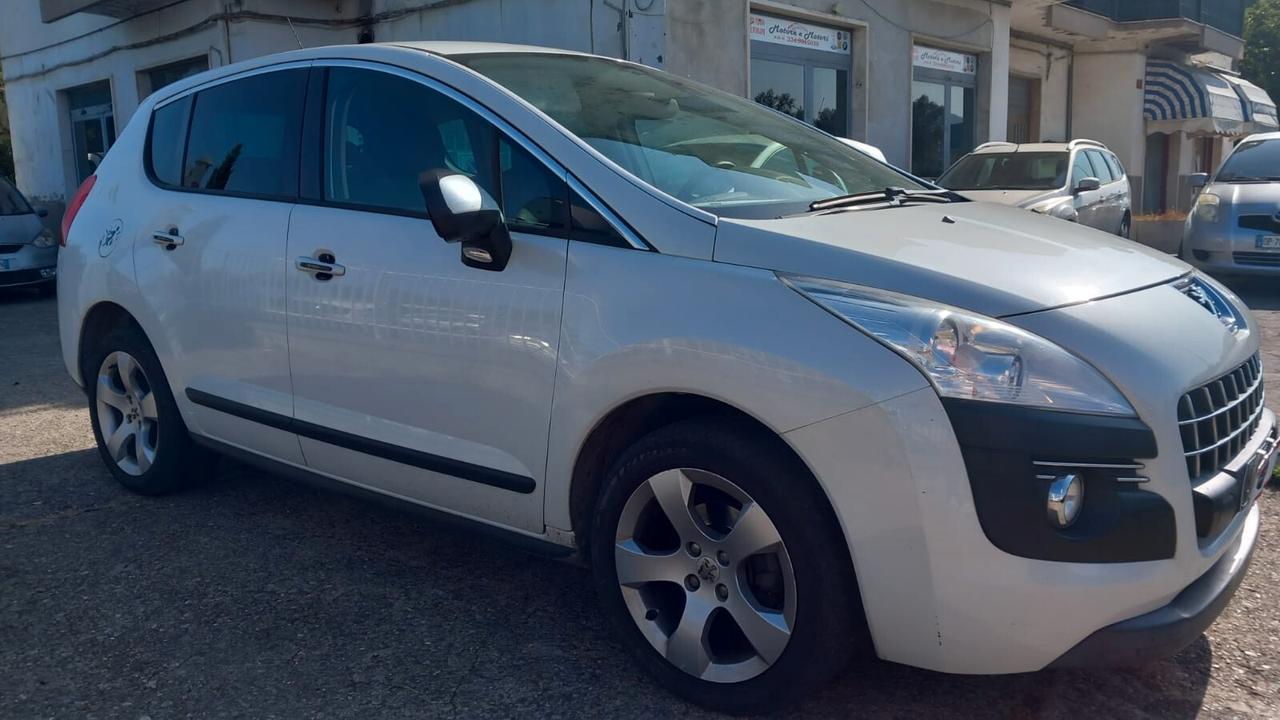 Peugeot 3008 1.6 HDi 112CV cambio robotizzato Tecno