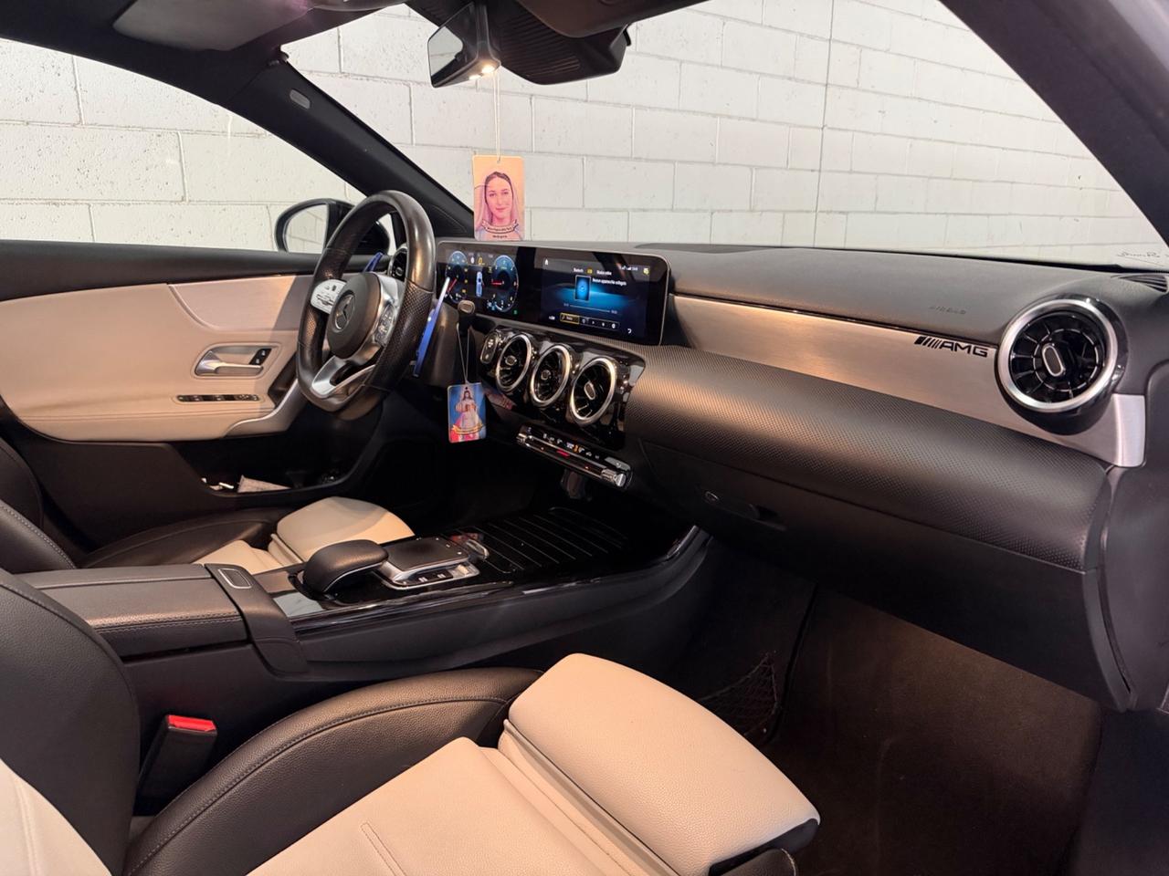 Mercedes-benz A 180 d Automatic Premium