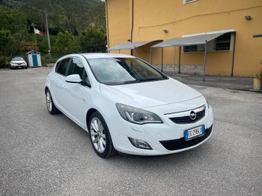 Opel Astra 1.4 Turbo 140CV 5 porte Cosmo