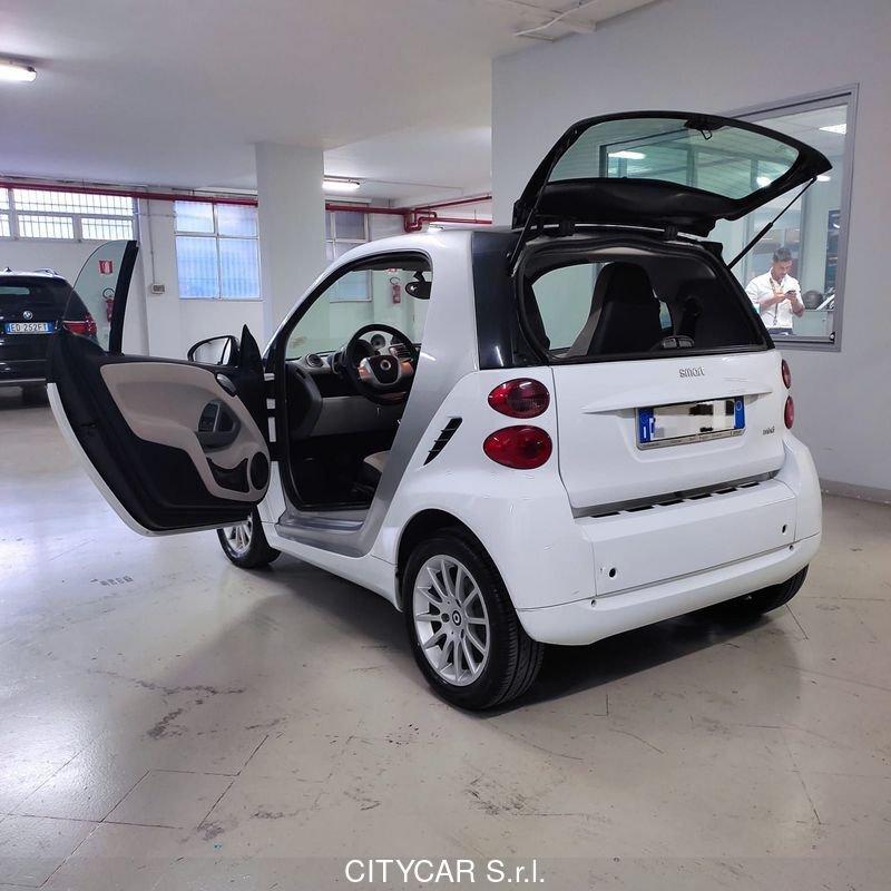 smart fortwo fortwo 1000 52 kW MHD coupé passion