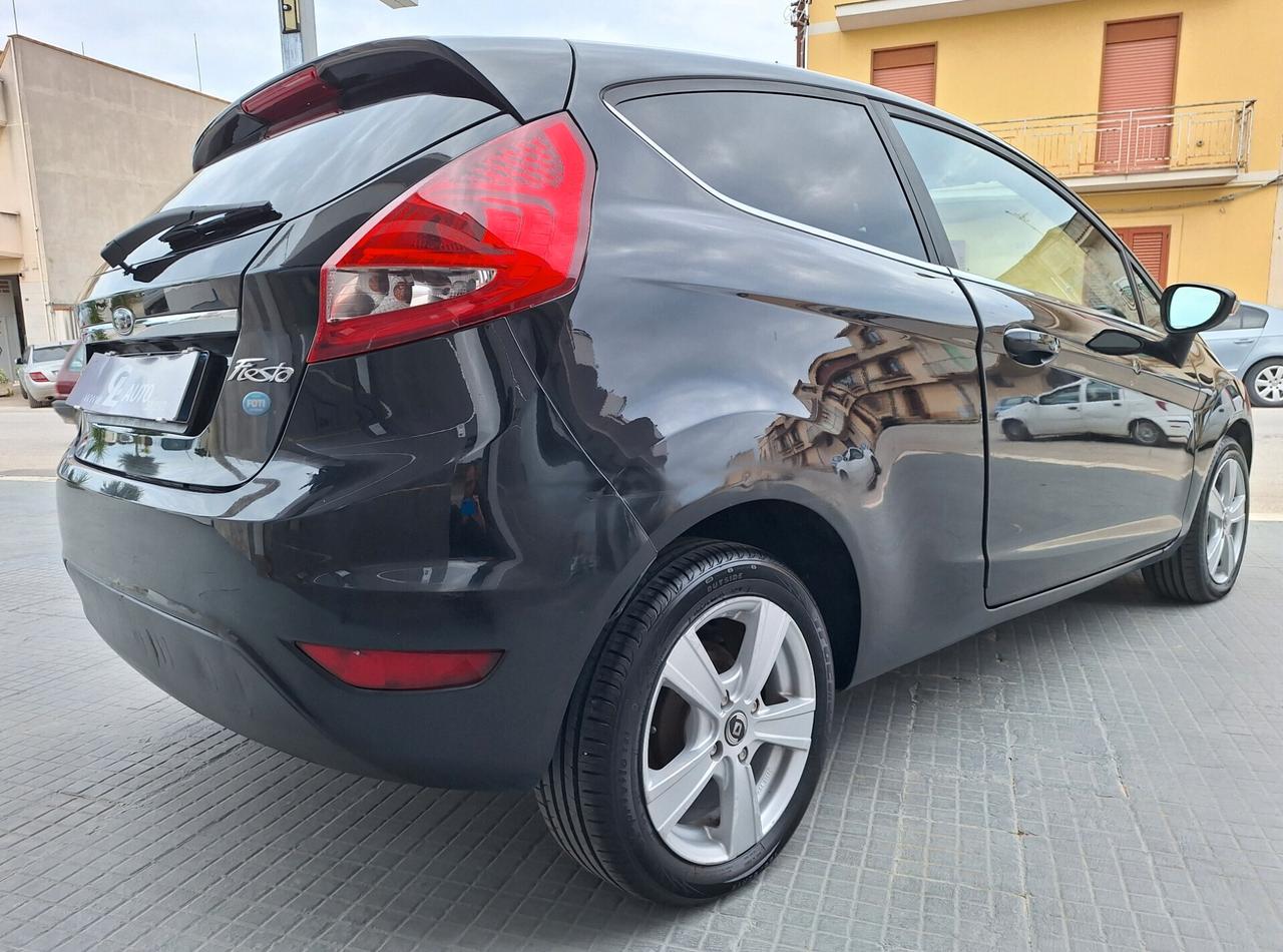 Ford Fiesta 1.4 TDCi 68CV Titanium NEOPATENTATO