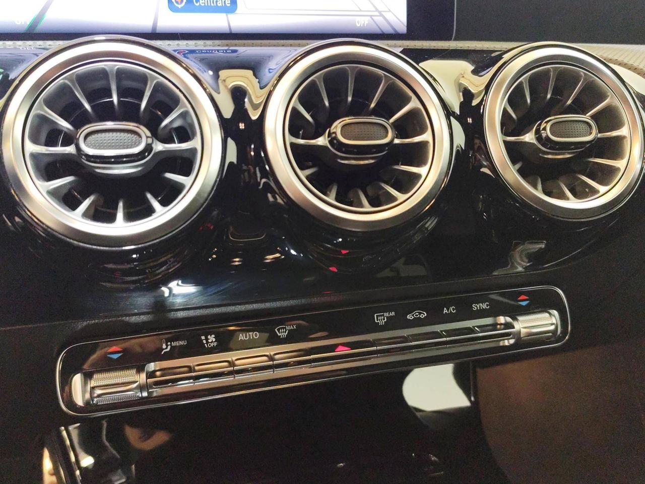 Mercedes CLA Coupè 200 AMG Line Premium