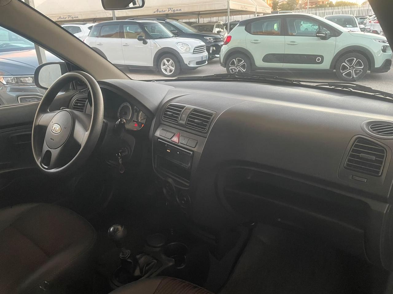 Kia Picanto 1.0