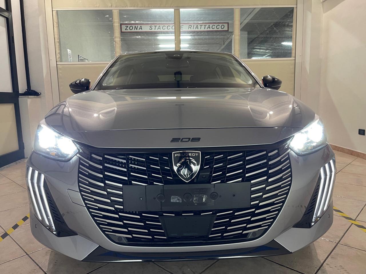 Peugeot 208 1.2 100cv 5 porte Allure NO VINCOLO DI FINANZIAMENTO